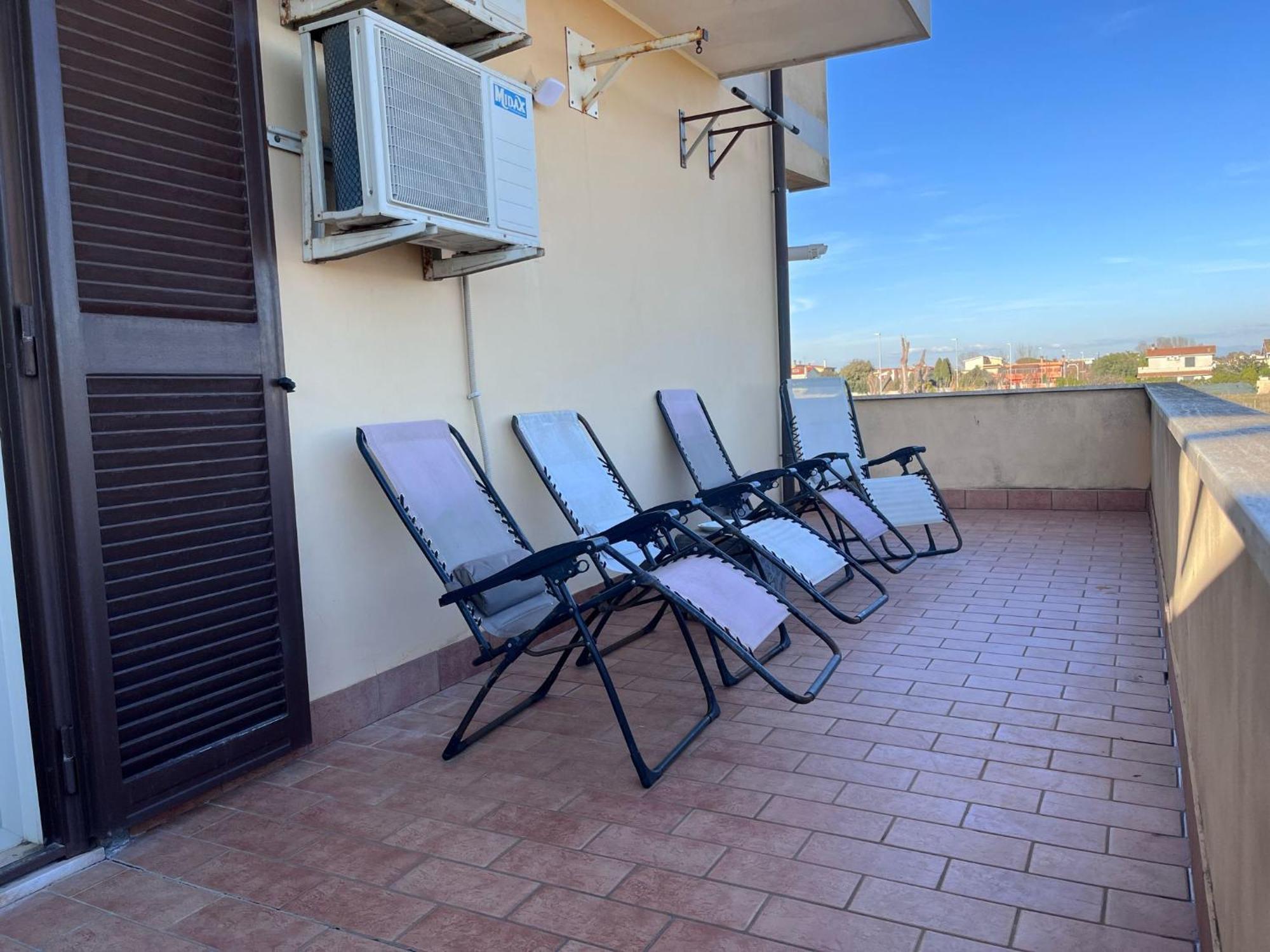 Fco Airport - Casa Di Febo Apartment Фиумичино Екстериор снимка