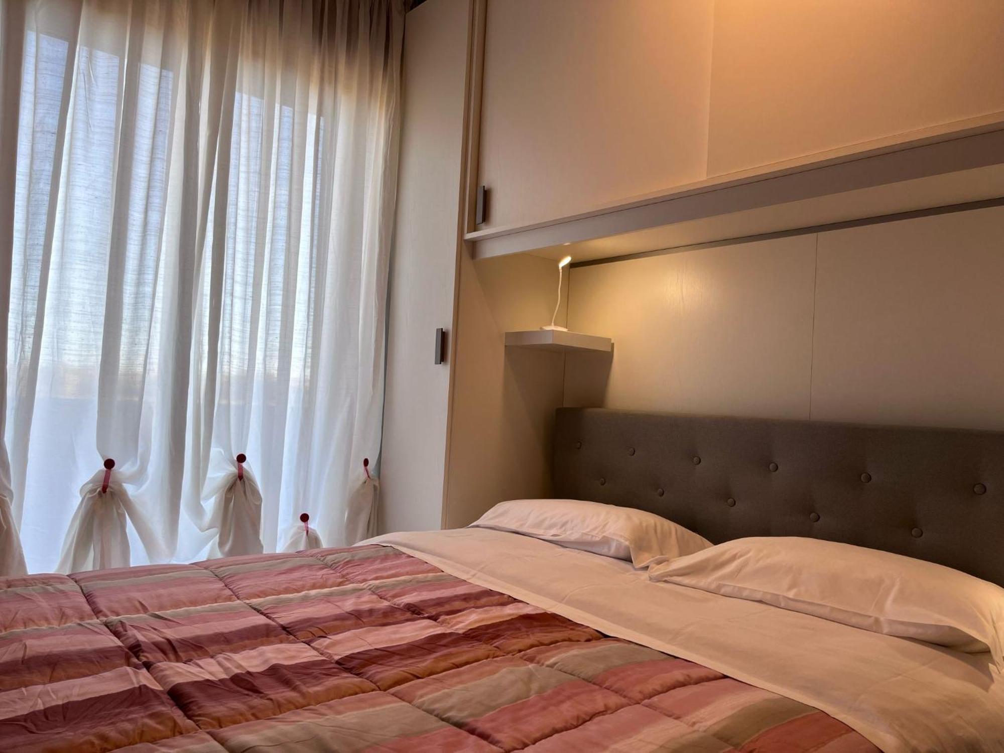 Fco Airport - Casa Di Febo Apartment Фиумичино Екстериор снимка