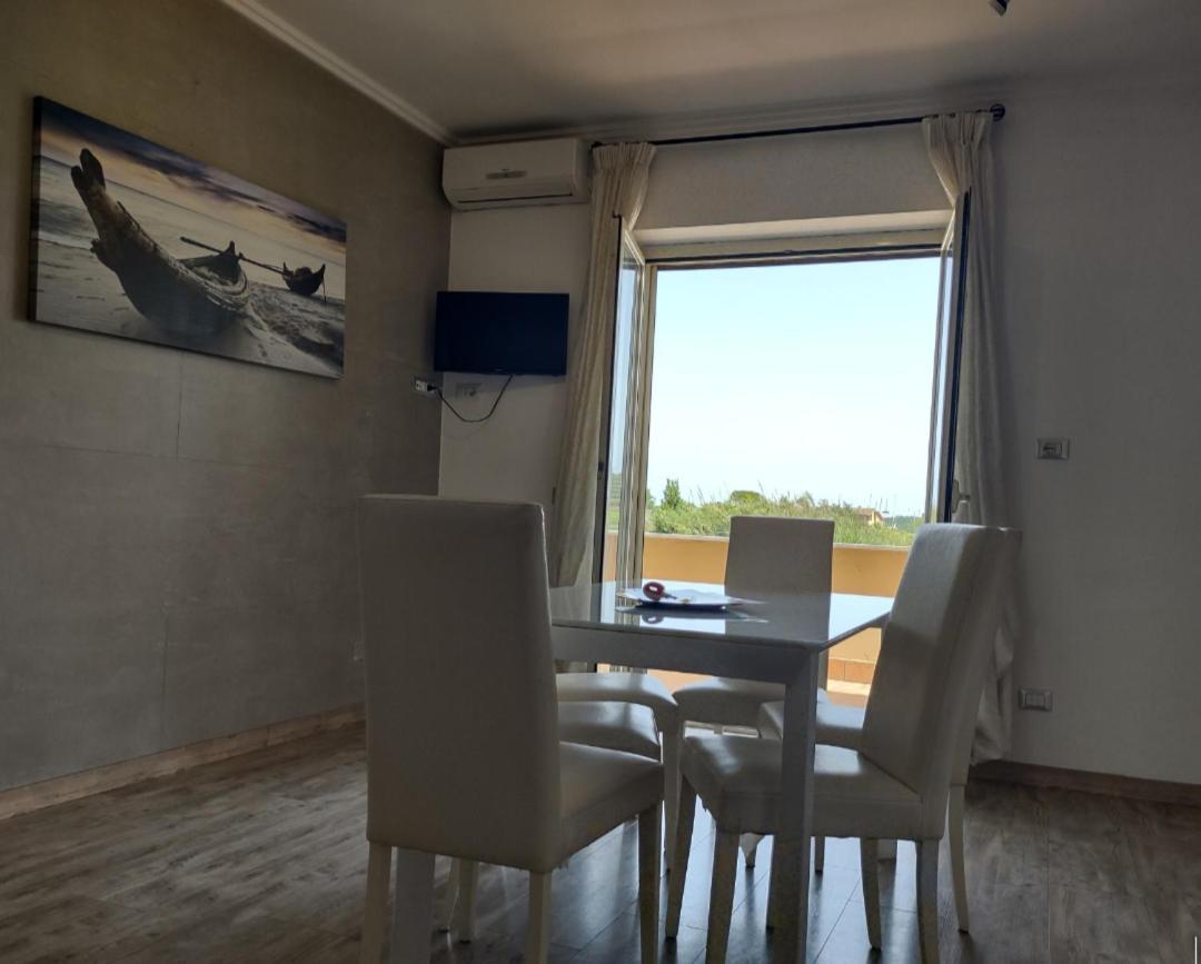 Fco Airport - Casa Di Febo Apartment Фиумичино Екстериор снимка